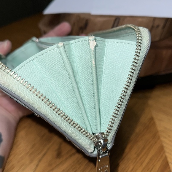 *RARE* COACH Border Stud Accordion Zip Wallet - Picture 14 of 16